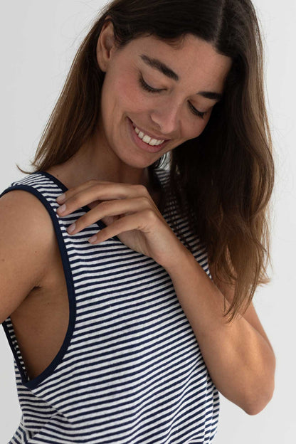Débardeur rayé en coton bio- Navy Stripes (FLOTTA)